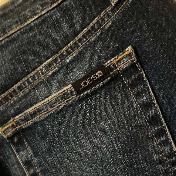 Joe's Jeans Women's High Rise Dark Blue Denim w/ Raw Hem - Picture 5 of 6